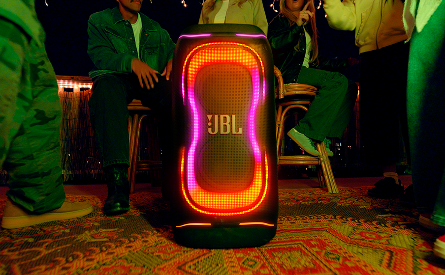 JBL_PartyBox_330_Lifestyle_01.png (800 KB)