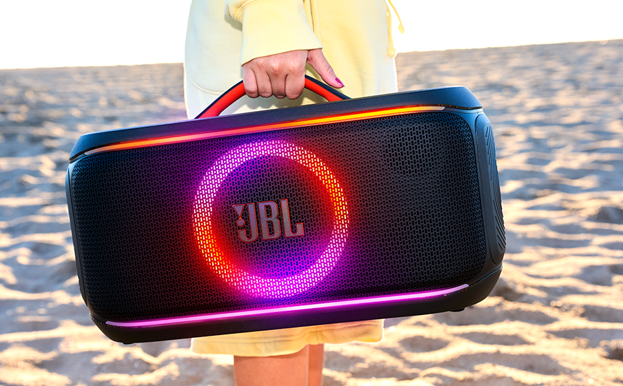 LS_JBL_PartyBox_On-the-Go_2_Plus_Lifestyle_03.png (816 KB)