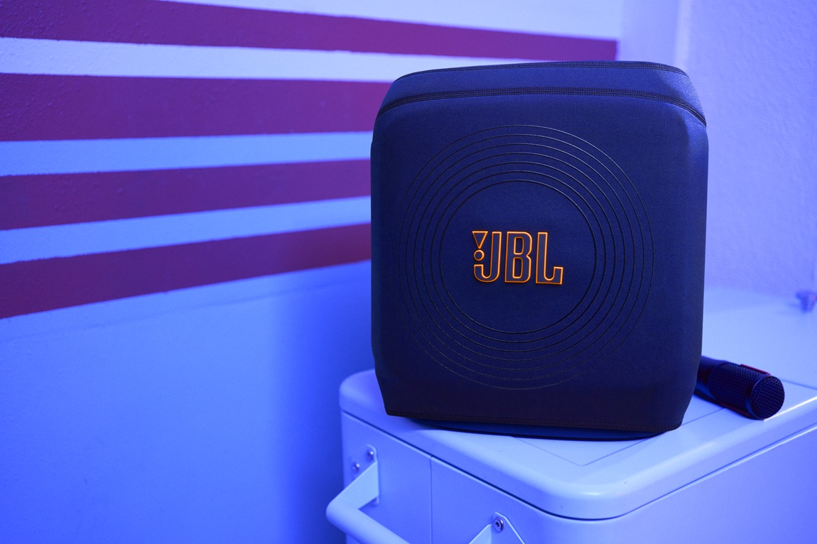 LS_JBL_PARTYCOVER_ENCORE_2_LIFESTYLE_RF407676_x1.jpg (189 KB)